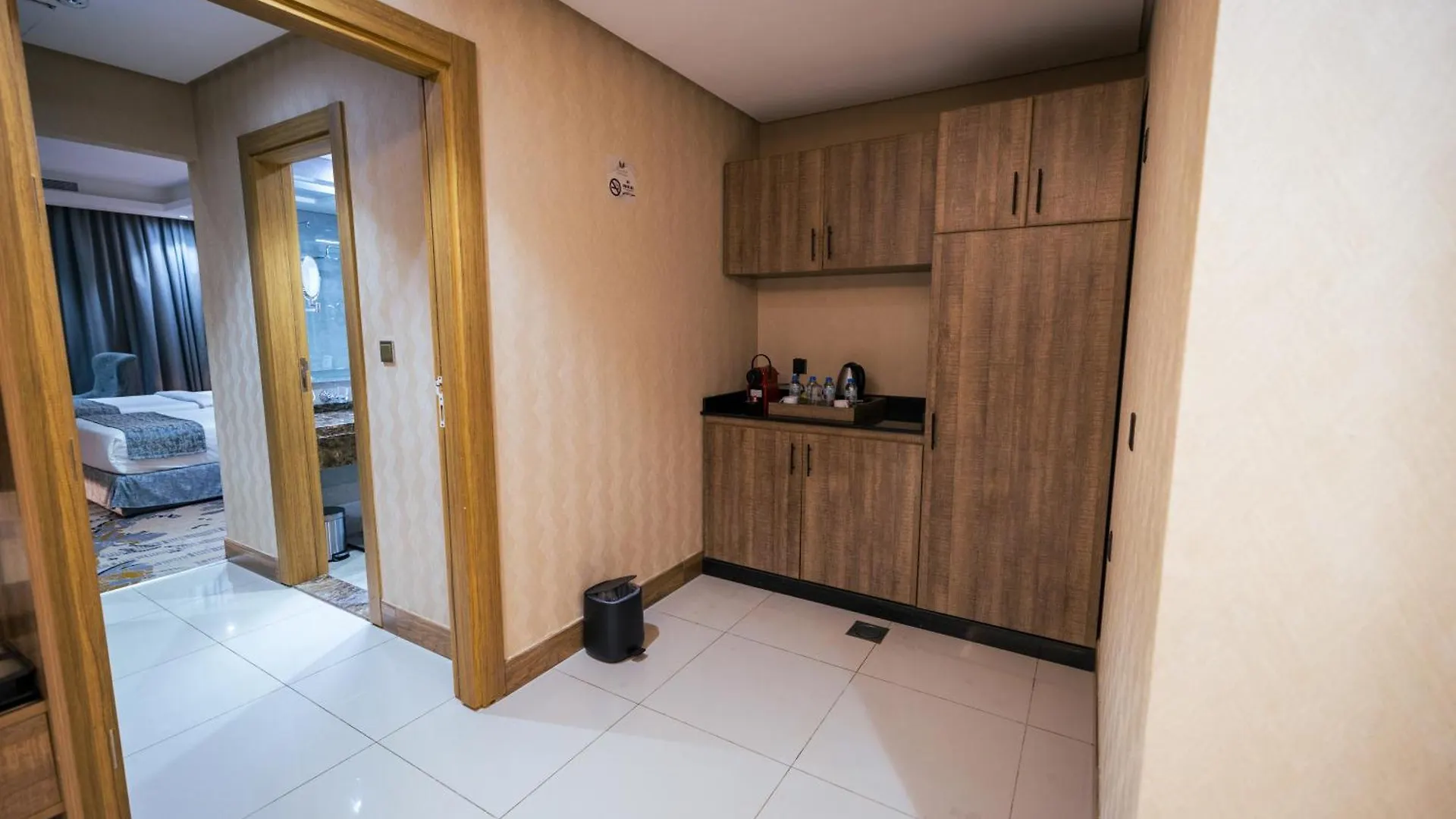 Mirnian Hotel DDjeddah